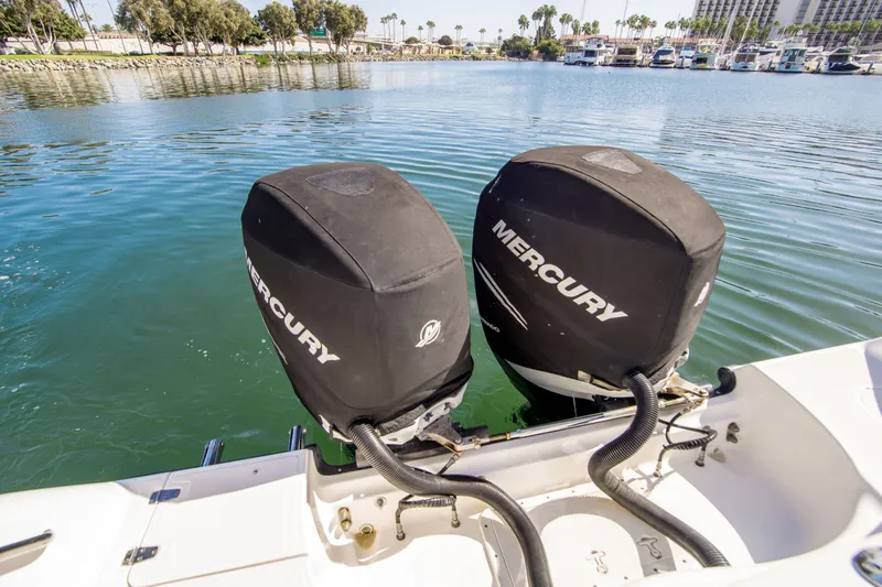 Slide: The Image of Boston Whaler 305 Conquest 2005 - 7