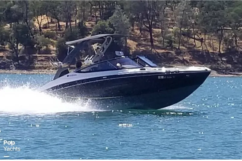 Slide: The Image of Yamaha 212x 2020 - 12204726