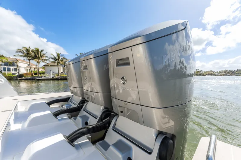 Slide: The Image of Azimut 48-VERVE 2024 - 11