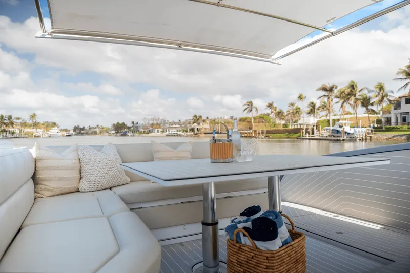 Slide: The Image of Azimut 48-VERVE 2024 - 15