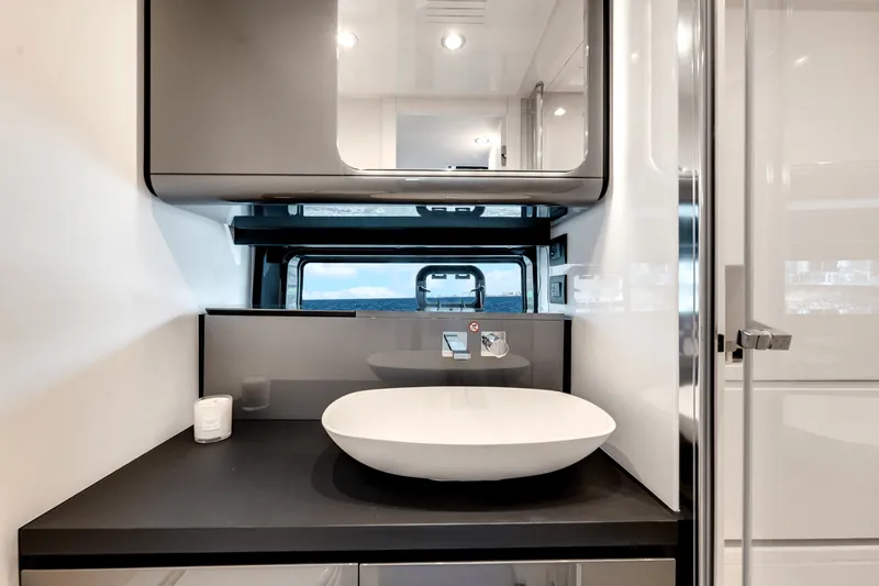 Slide: The Image of Azimut 48-VERVE 2024 - 27