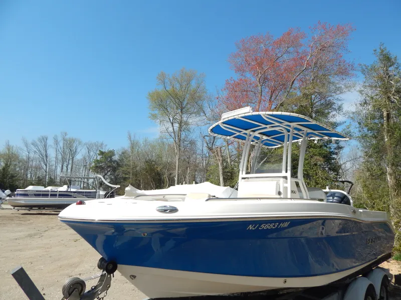 Slide: The Image of Robalo R200 2018 - 2