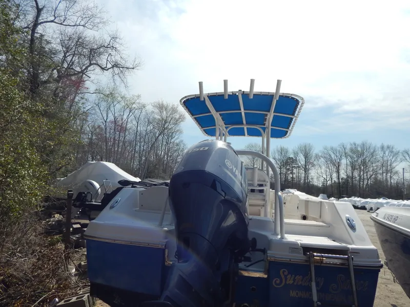 Slide: The Image of Robalo R200 2018 - 5