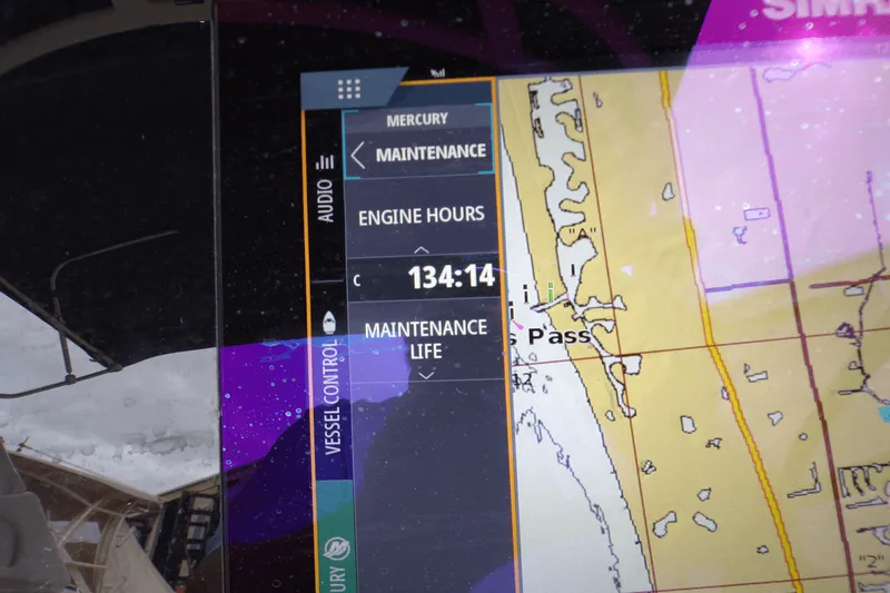 Slide: The Image of Sea Ray SDX 270 2022 - 31