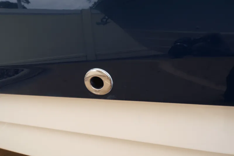 Slide: The Image of Sea Ray SDX 270 2022 - 58