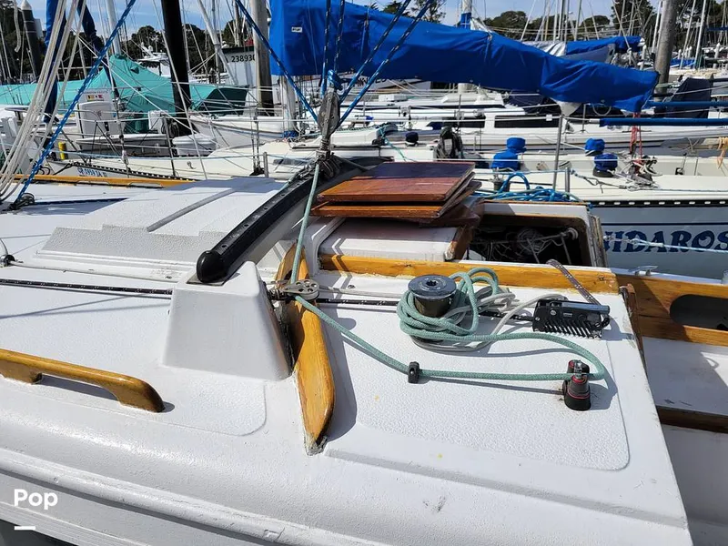 Slide: The Image of Islander 30 Bahama 1975 - 12189094