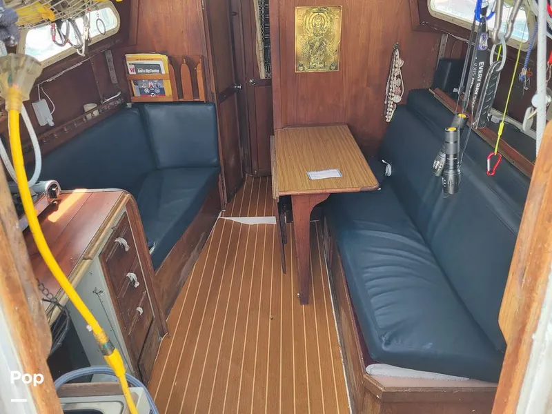 Slide: The Image of Islander 30 Bahama 1975 - 12189124
