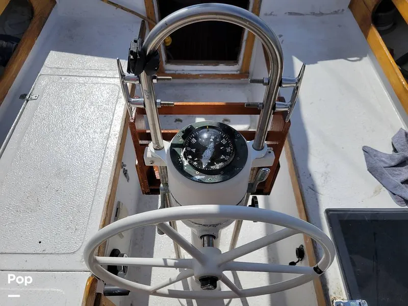 Slide: The Image of Islander 30 Bahama 1975 - 12189115