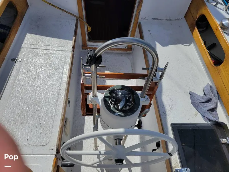 Slide: The Image of Islander 30 Bahama 1975 - 12189111