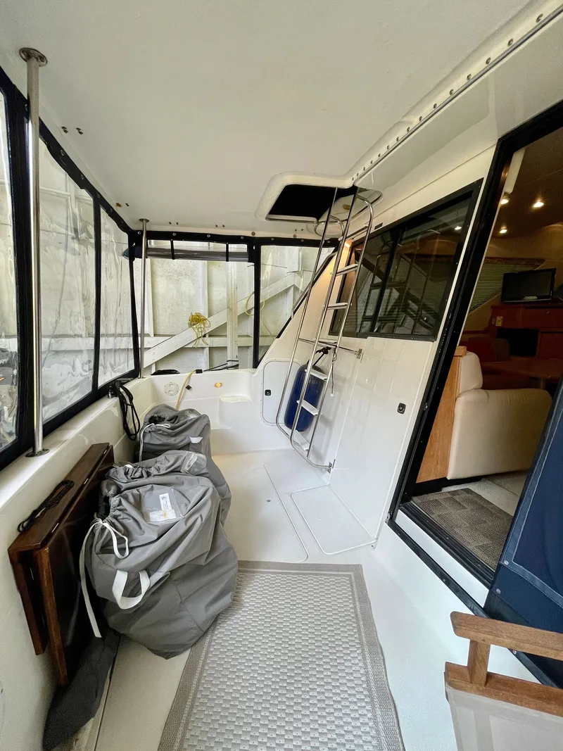 Slide: The Image of Bayliner 3988 Flybridge 1998 - 1