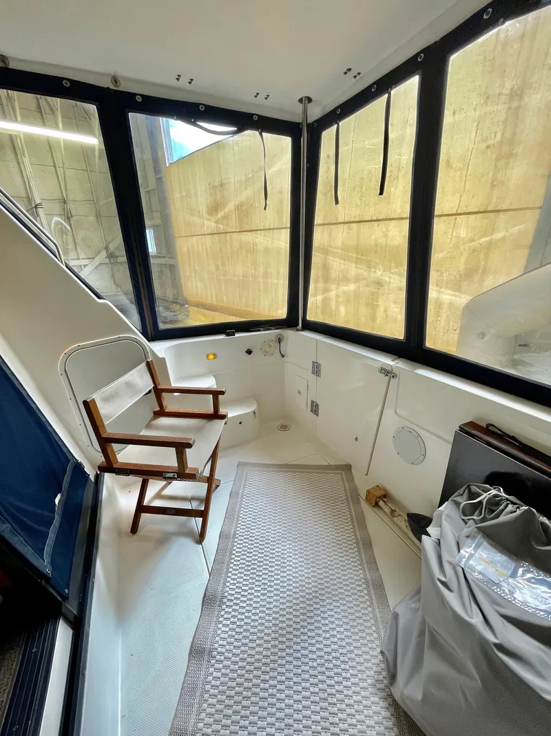 Slide: The Image of Bayliner 3988 Flybridge 1998 - 2