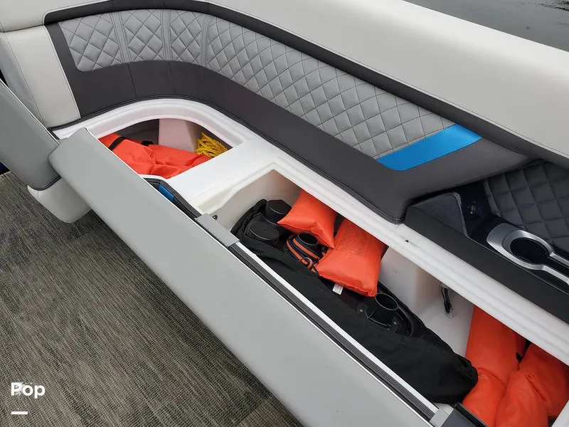 Slide: The Image of Godfrey AquaPatio 275 CBE 2021 - 12457676