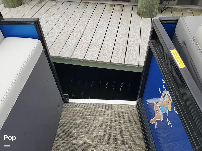 Slide: The Image of Godfrey AquaPatio 275 CBE 2021 - 12457680