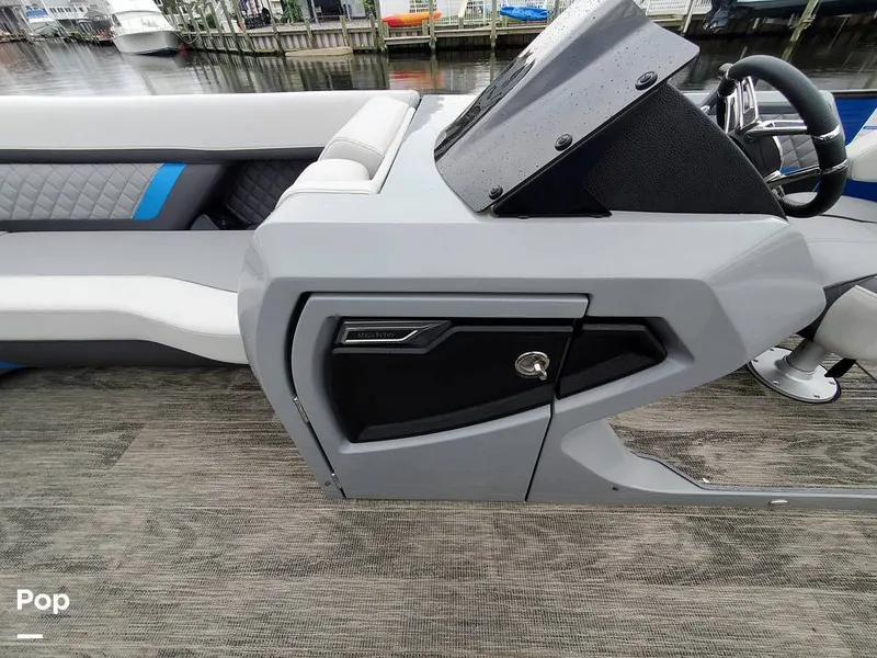 Slide: The Image of Godfrey AquaPatio 275 CBE 2021 - 12457688