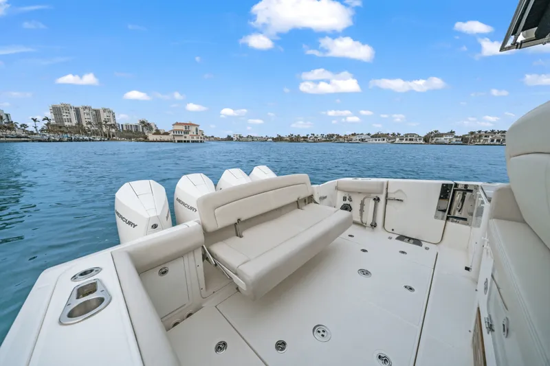 Slide: The Image of Boston Whaler 380 REALM 2022 - 25