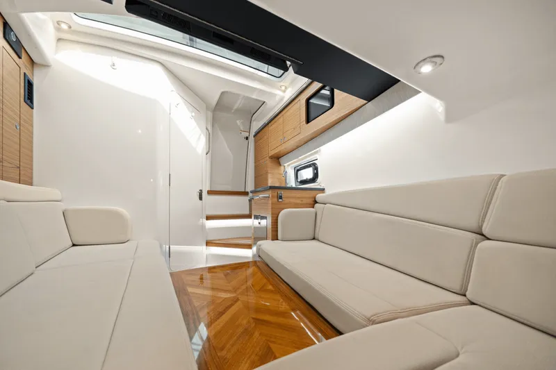 Slide: The Image of Boston Whaler 380 REALM 2022 - 55