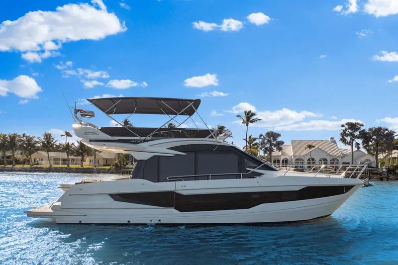 Slide: The Image of Galeon 400 FLY 2021 - 2