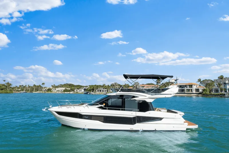 Slide: The Image of Galeon 400 FLY 2021 - 3