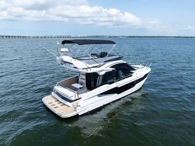 Slide: The Image of Galeon 400 FLY 2021 - 57