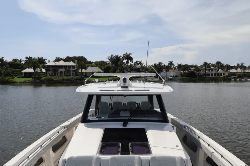 Slide: The Image of Aquila 47 Molokai 2024 - 110