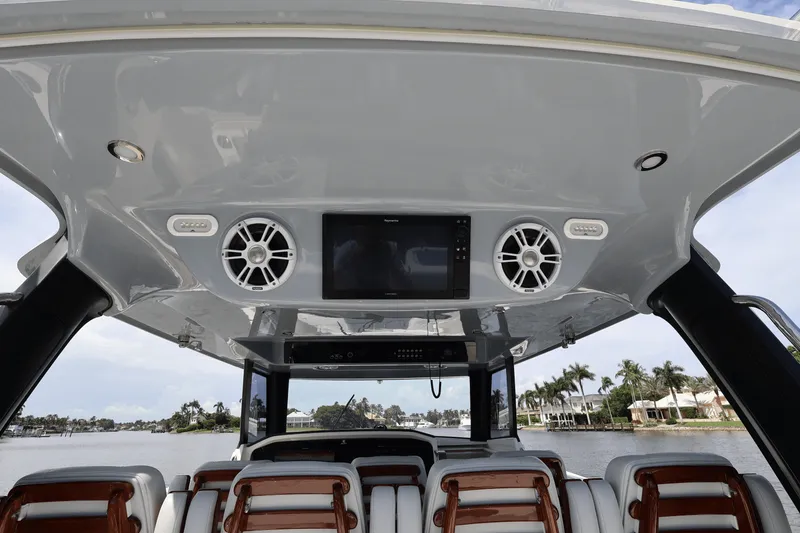 Slide: The Image of Aquila 47 Molokai 2024 - 33