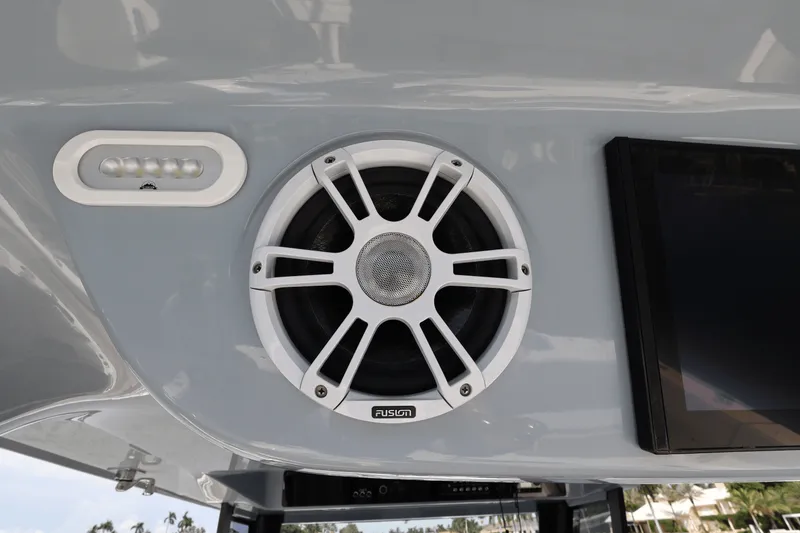 Slide: The Image of Aquila 47 Molokai 2024 - 35