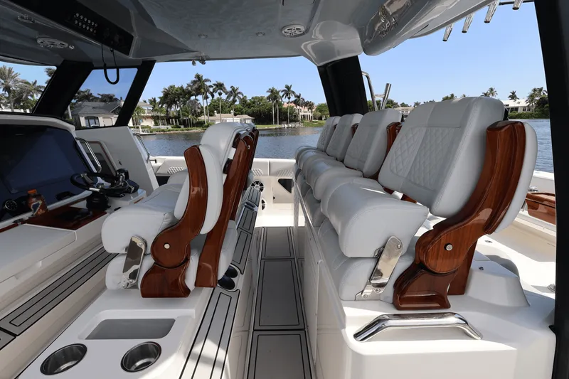 Slide: The Image of Aquila 47 Molokai 2024 - 46