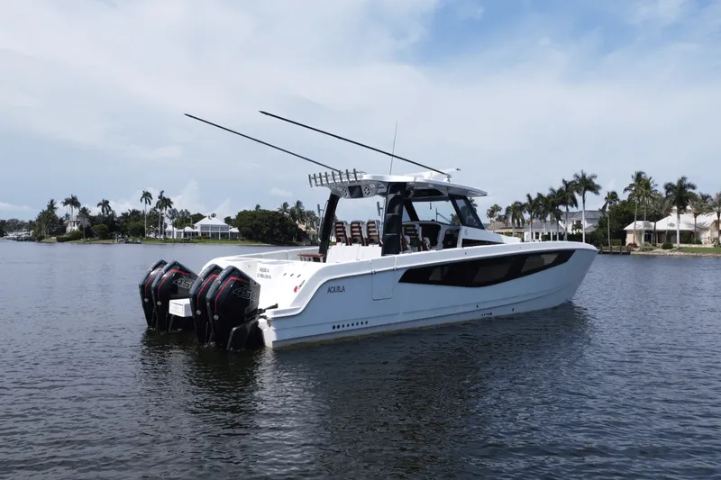 Slide: The Image of Aquila 47 Molokai 2024 - 5