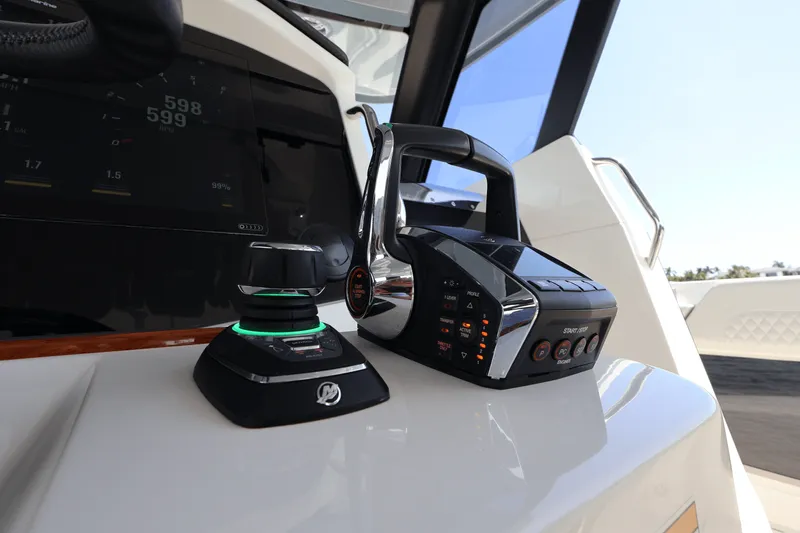 Slide: The Image of Aquila 47 Molokai 2024 - 59