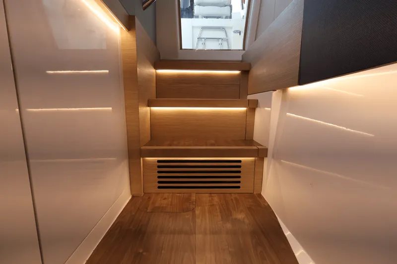 Slide: The Image of Aquila 47 Molokai 2024 - 75