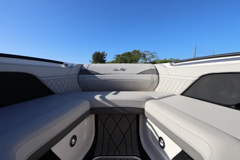 Slide: The Image of Sea Ray 280 SLX OUTBOARD 2024 - 37