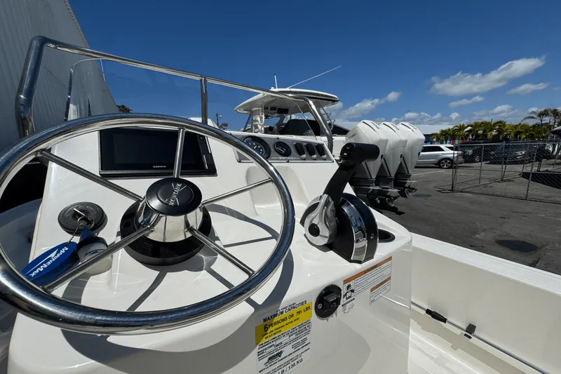 Slide: The Image of Boston Whaler 150 Montauk 2020 - 11