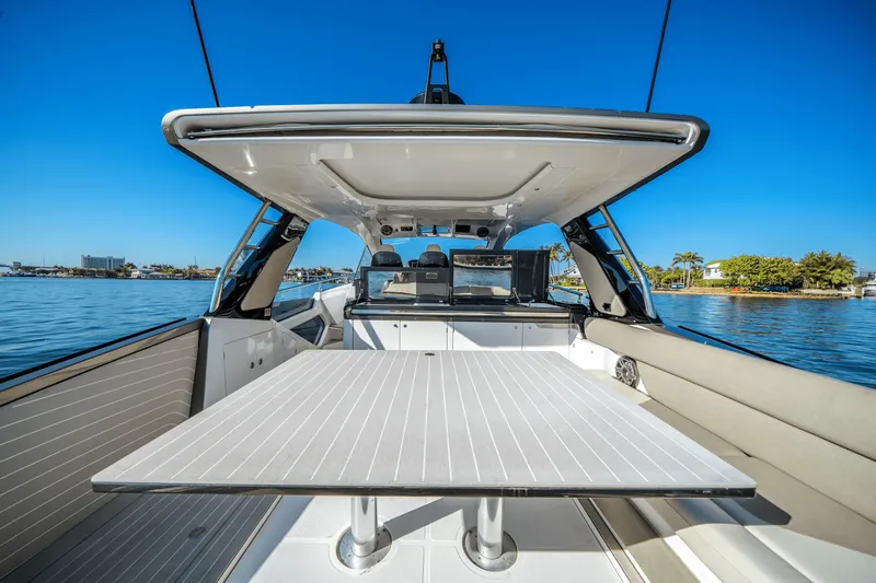 Slide: The Image of Azimut Verve 47 2021 - 19