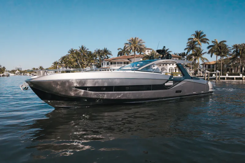 Slide: The Image of Azimut Verve 47 2021 - 2