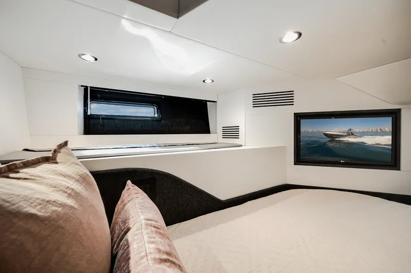 Slide: The Image of Azimut Verve 47 2021 - 38