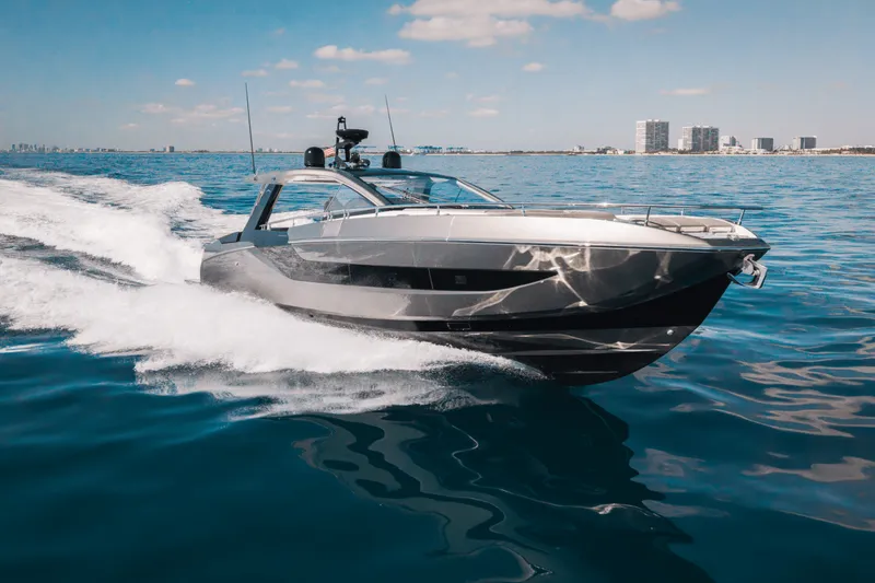 Slide: The Image of Azimut Verve 47 2021 - 8