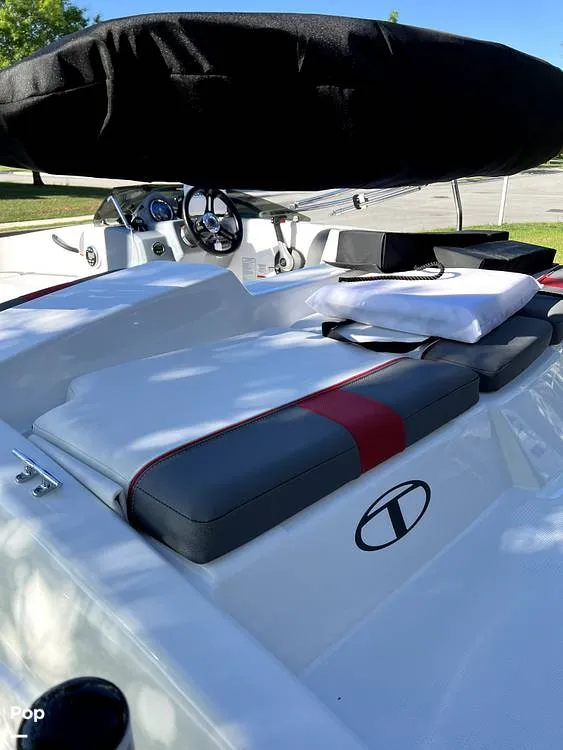 Slide: The Image of Tahoe T16 2022 - 12396148