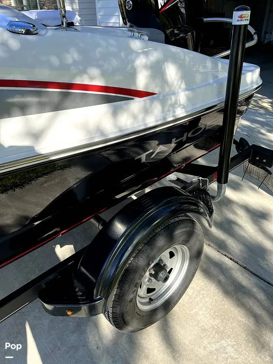 Slide: The Image of Tahoe T16 2022 - 12396159