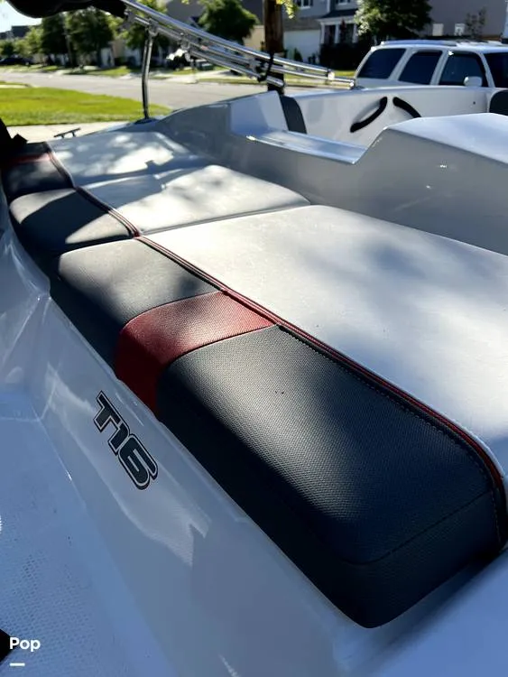 Slide: The Image of Tahoe T16 2022 - 12396161