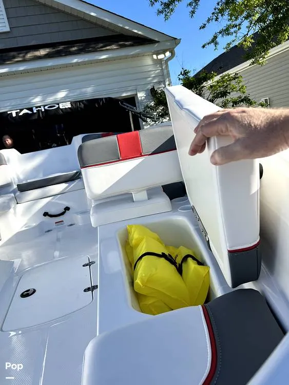 Slide: The Image of Tahoe T16 2022 - 12396165