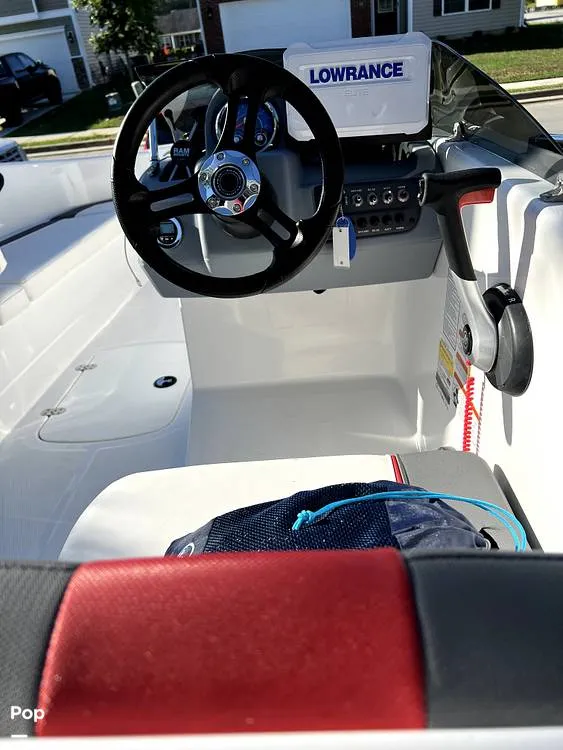 Slide: The Image of Tahoe T16 2022 - 12396173