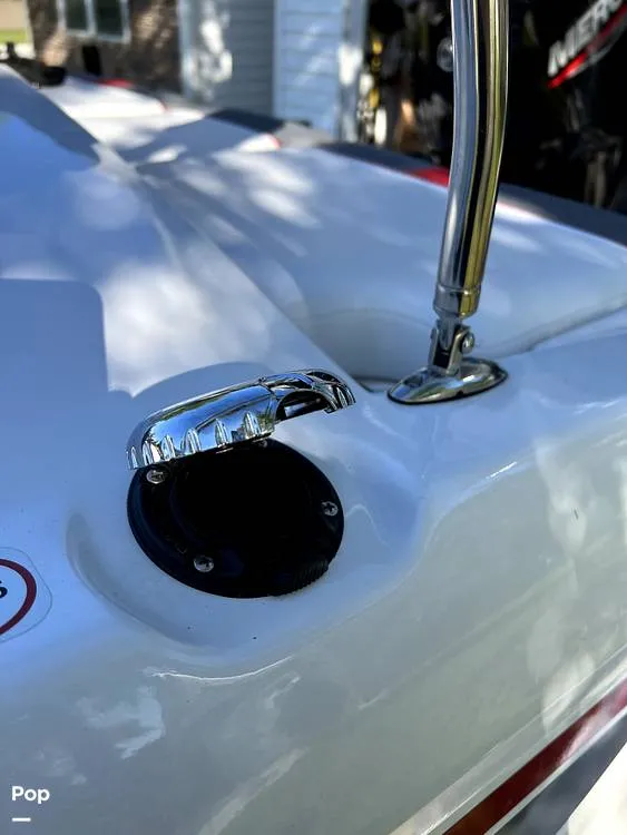 Slide: The Image of Tahoe T16 2022 - 12396176