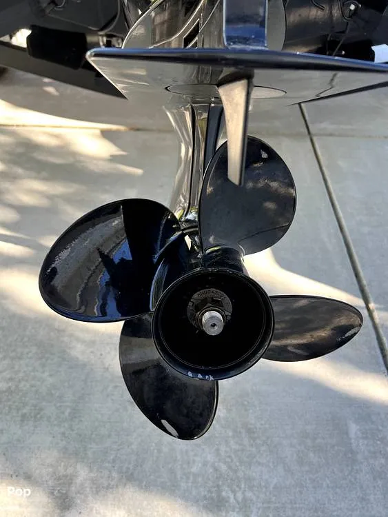 Slide: The Image of Tahoe T16 2022 - 12396180