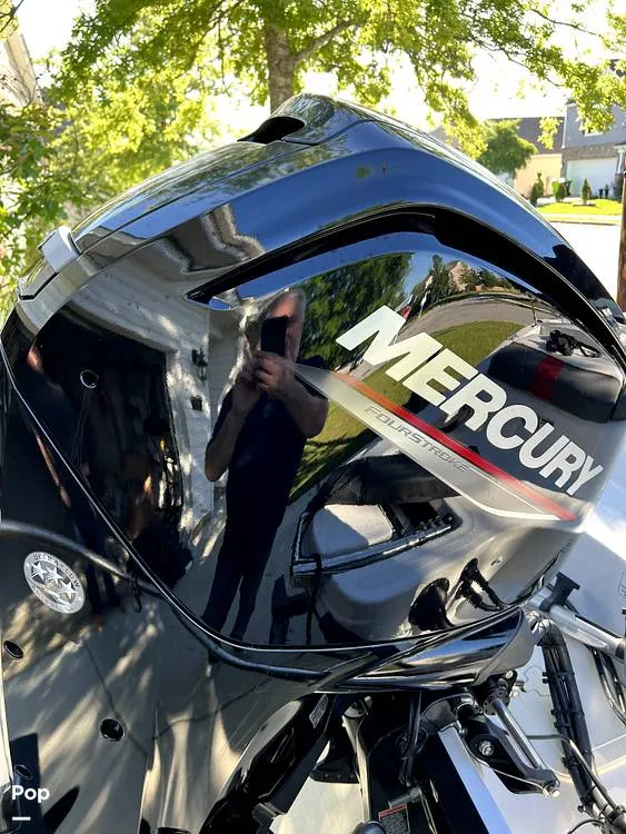 Slide: The Image of Tahoe T16 2022 - 12396183