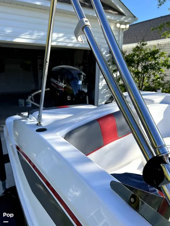 Slide: The Image of Tahoe T16 2022 - 12396199