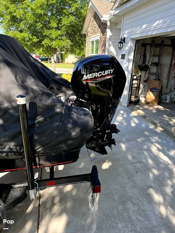 Slide: The Image of Tahoe T16 2022 - 12396204