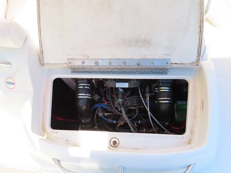 Slide: The Image of Engine Compartment - 12309069