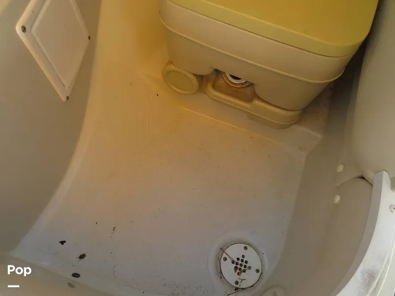 Slide: The Image of Crownline Boats 220 EX 2008 - 12309079