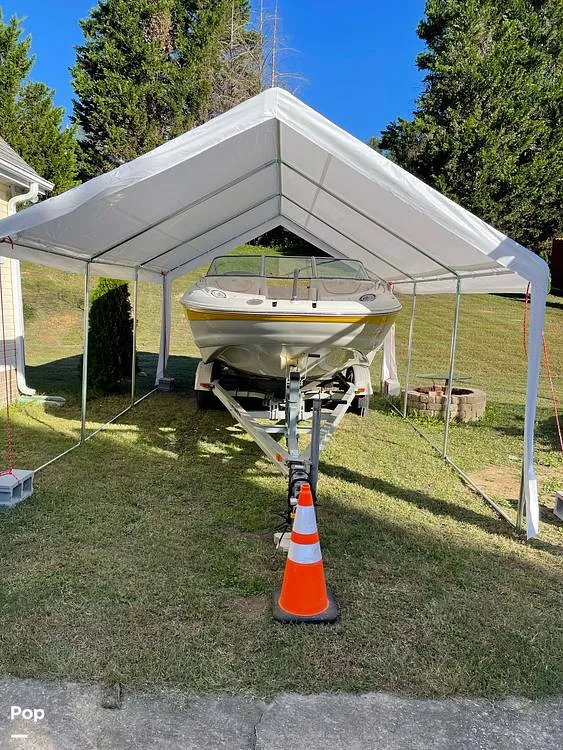 Slide: The Image of Crownline Boats 220 EX 2008 - 12266350