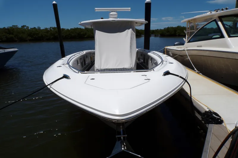Slide: The Image of Boston Whaler 350 OUTRAGE 2016 - 4